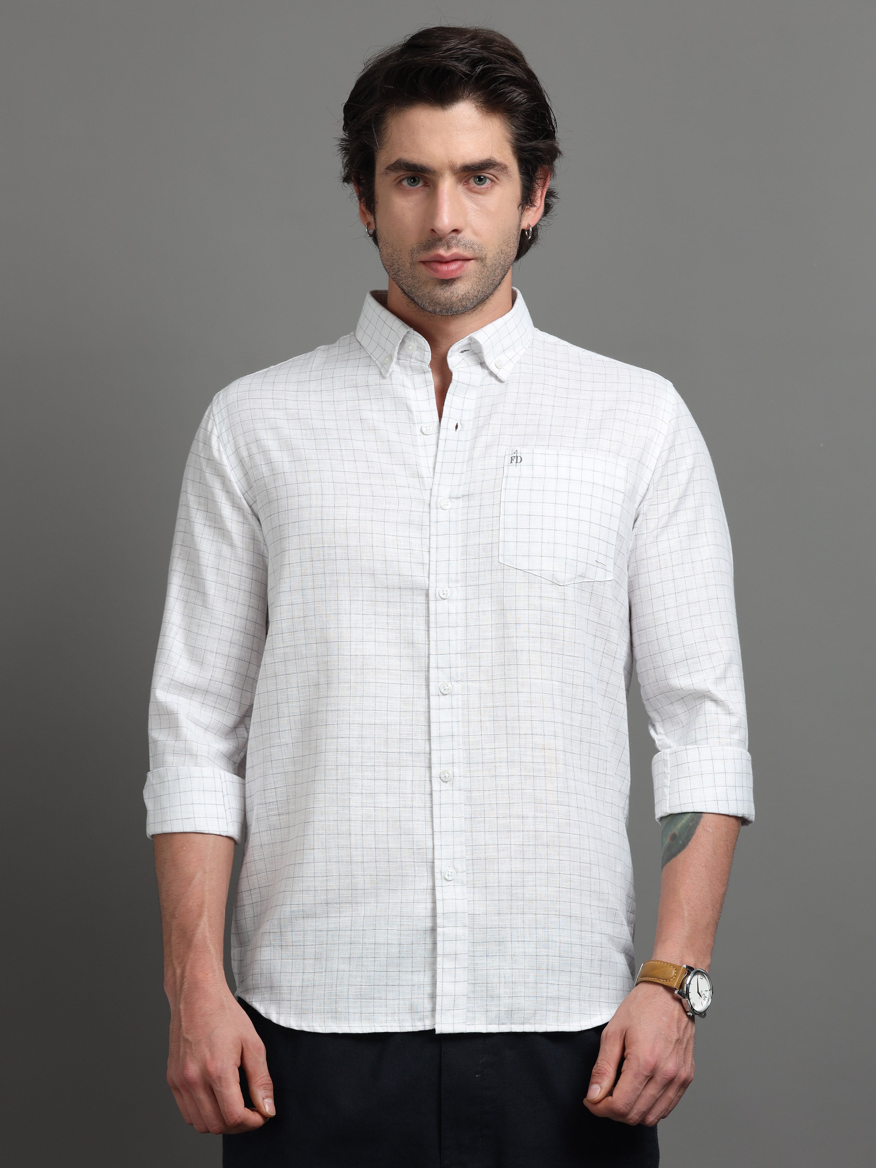 LINEAGE – White Blue Grid