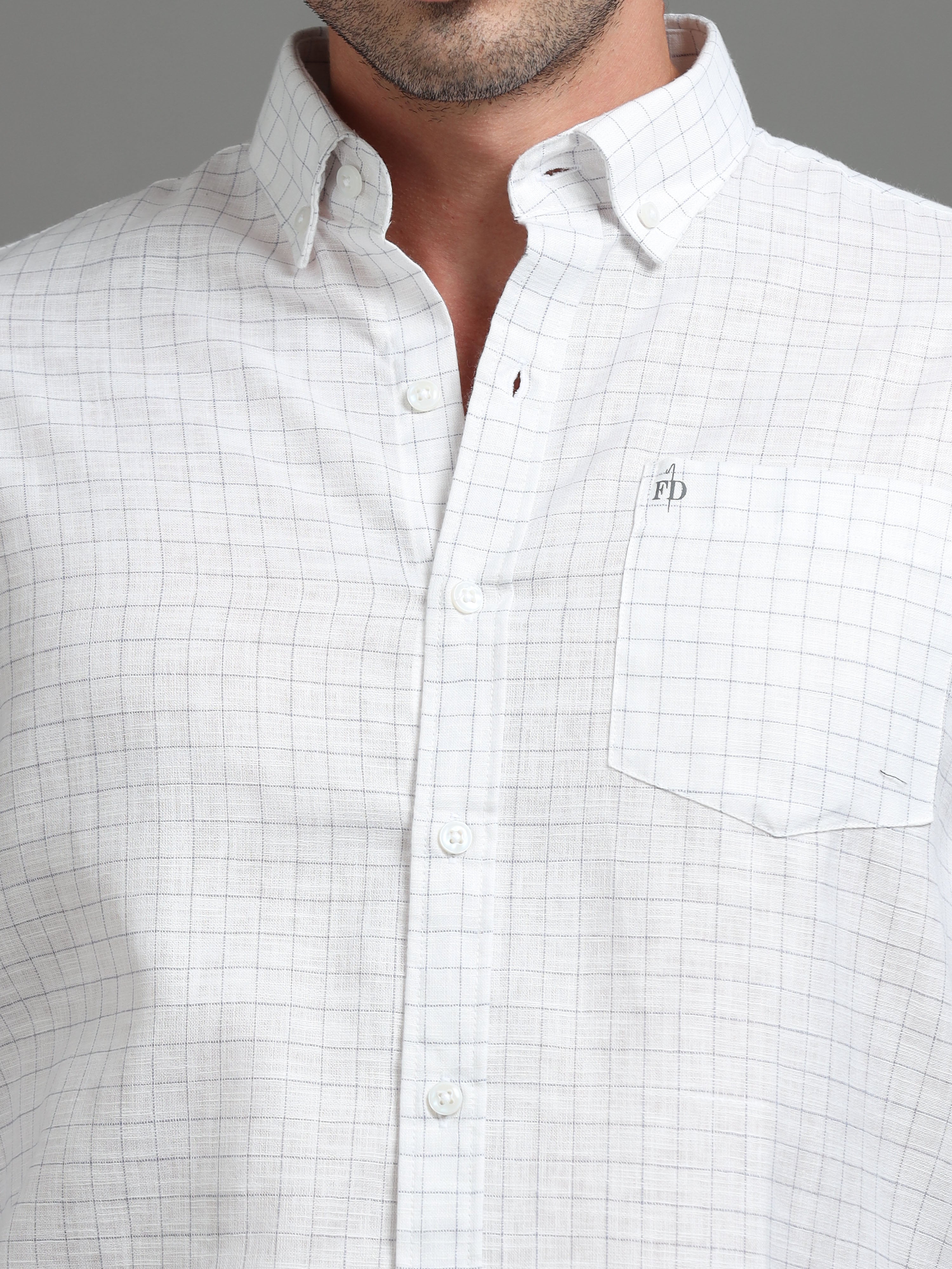 LINEAGE – White Blue Grid